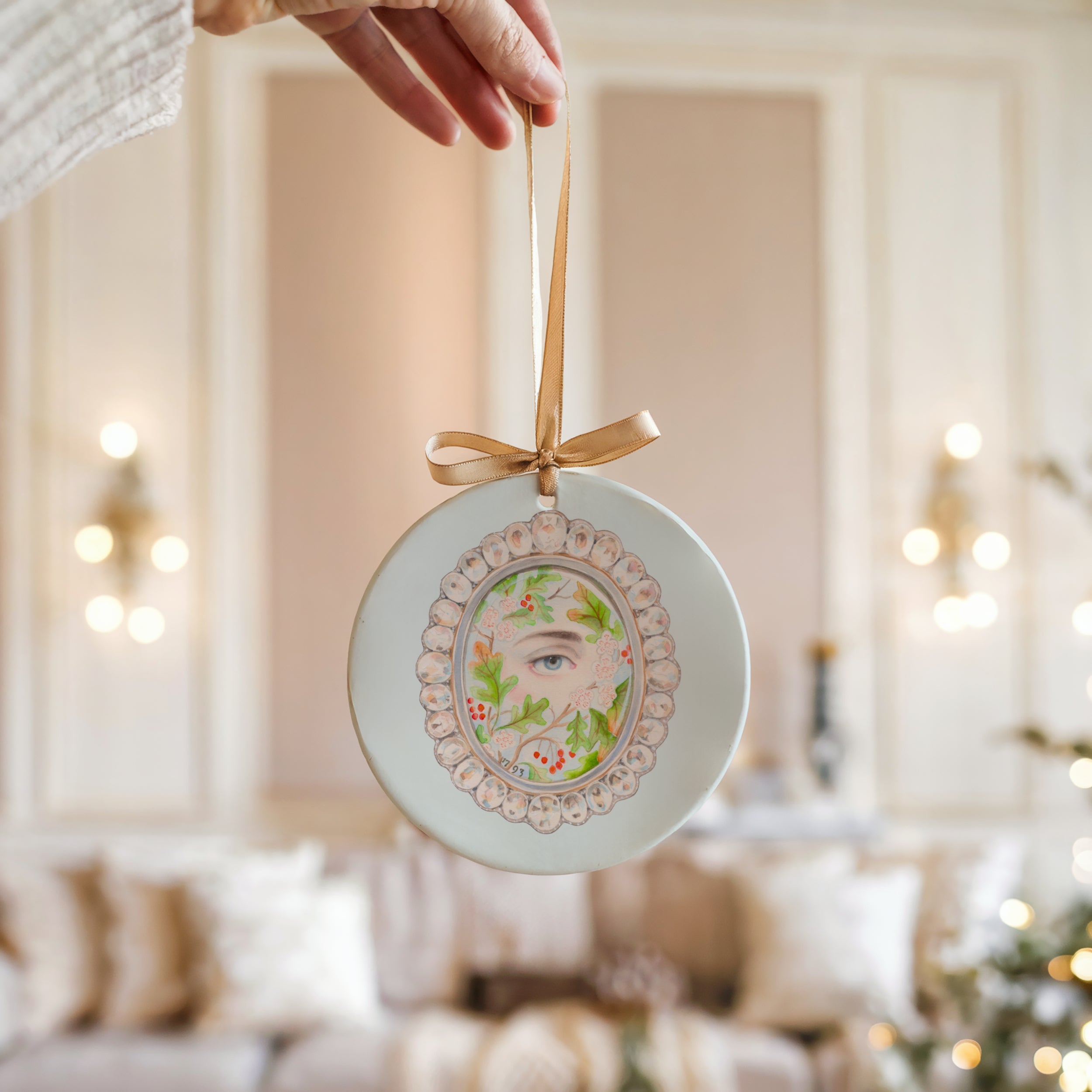 No. 22 Lover's Eye Ceramic Christmas Ornament - Pale Blue