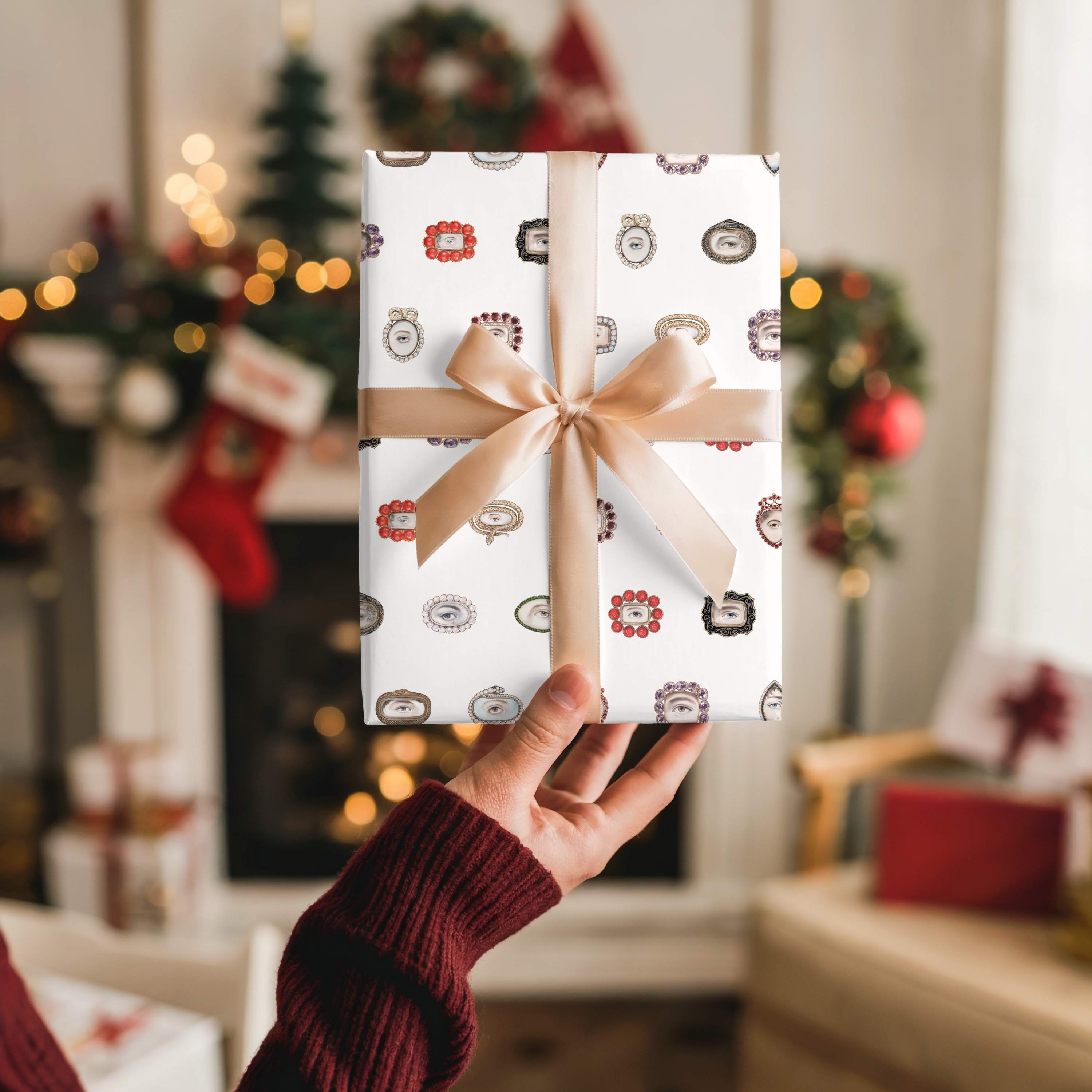 Lover's Eye Wrapping Paper (Soft Cream)