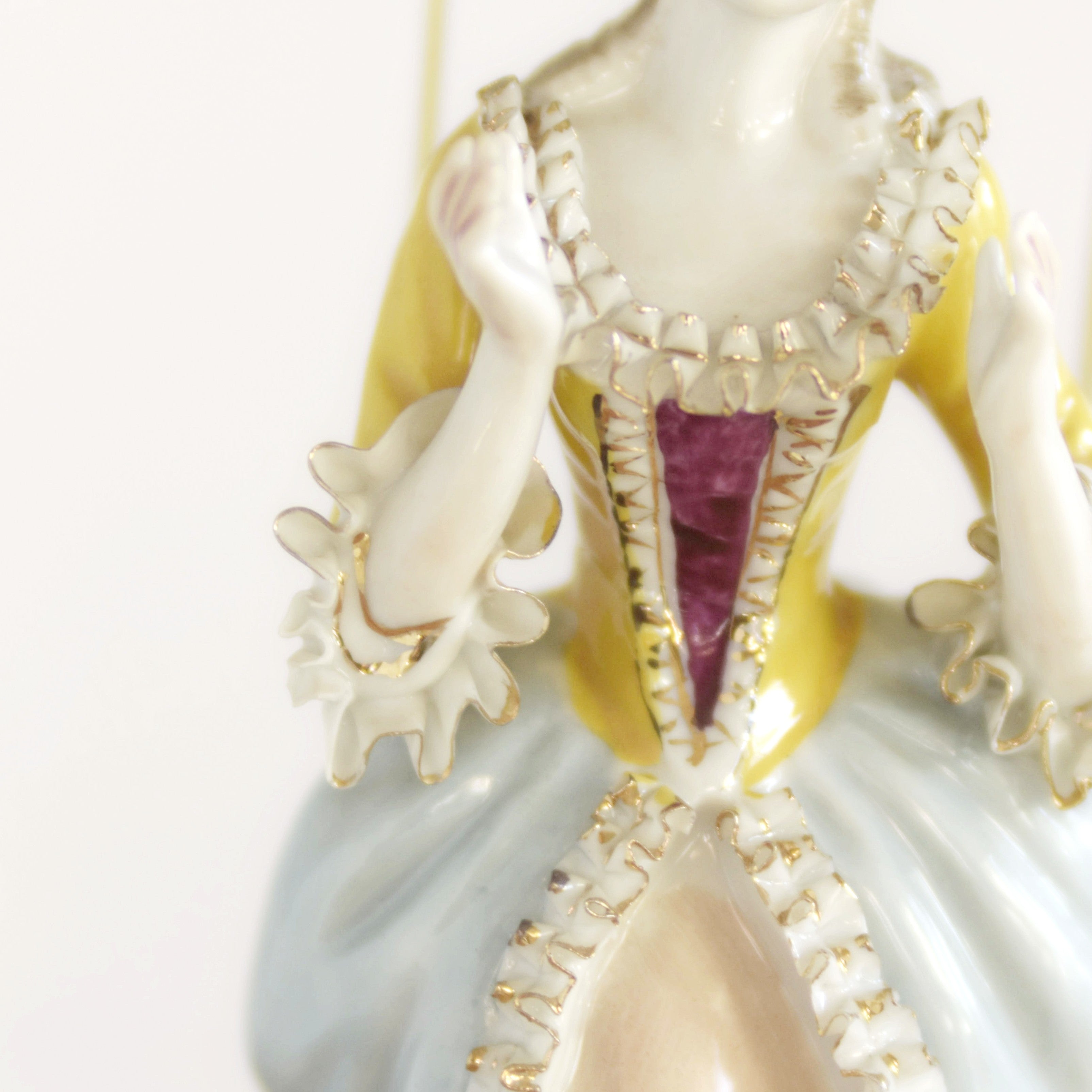 I LOVE YOU THIS MUCH