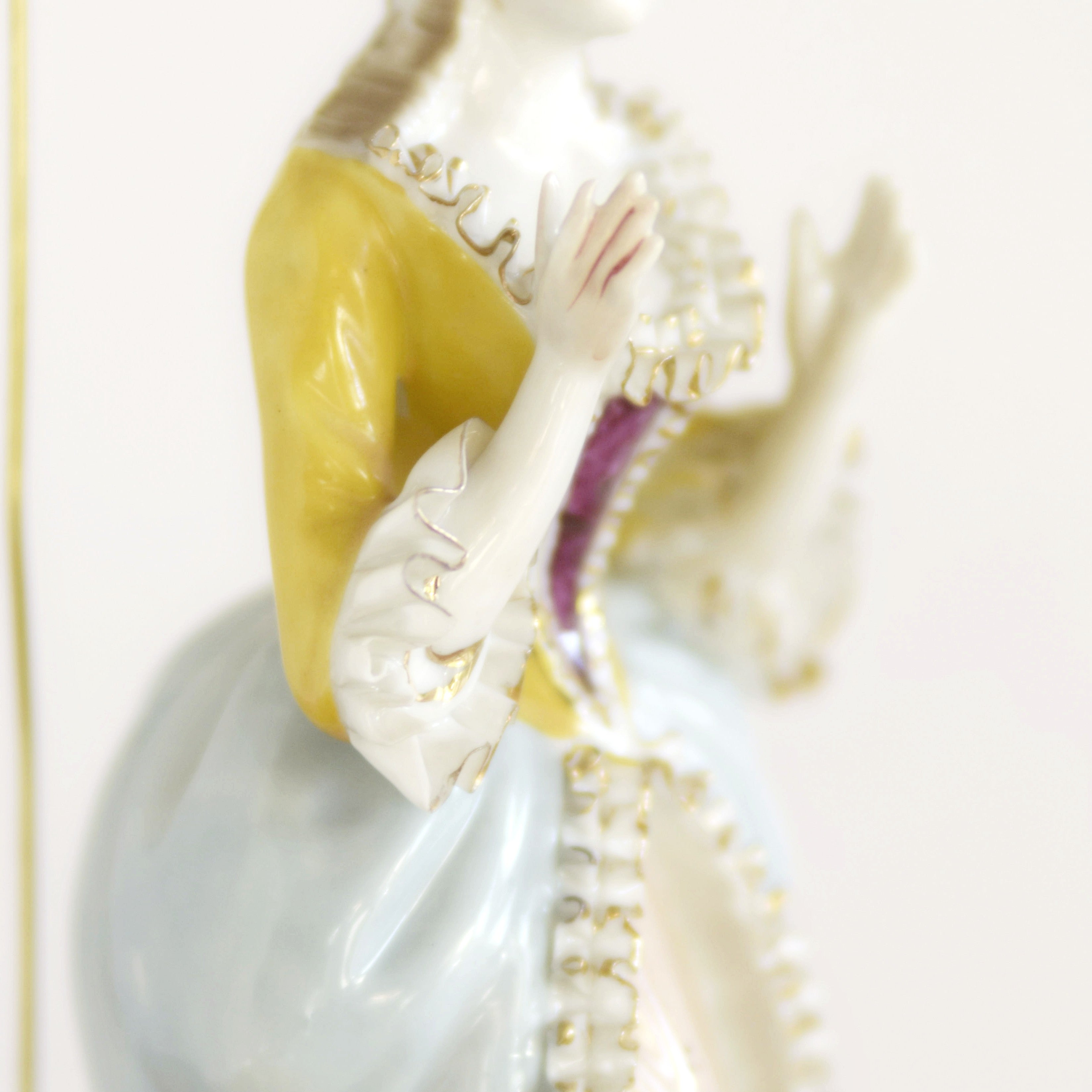 I LOVE YOU THIS MUCH