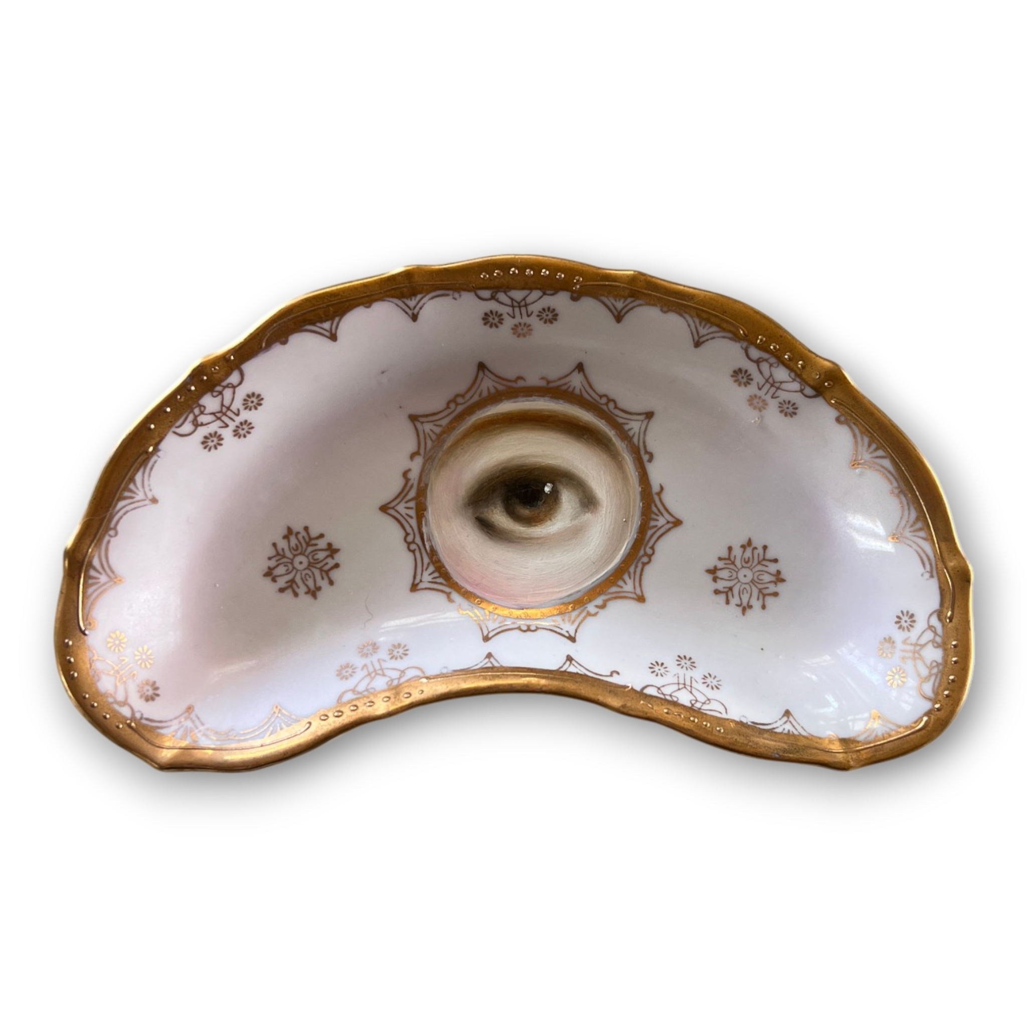 No. 3575 Lover's Eye Painting on a Rococo Crescent Dish - Petal Pink