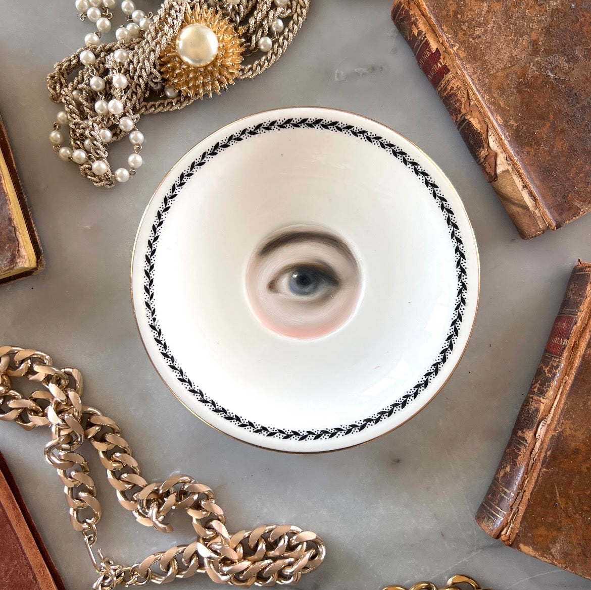 No. 3324 Lover's Eye Painting on an English Black & White Plate