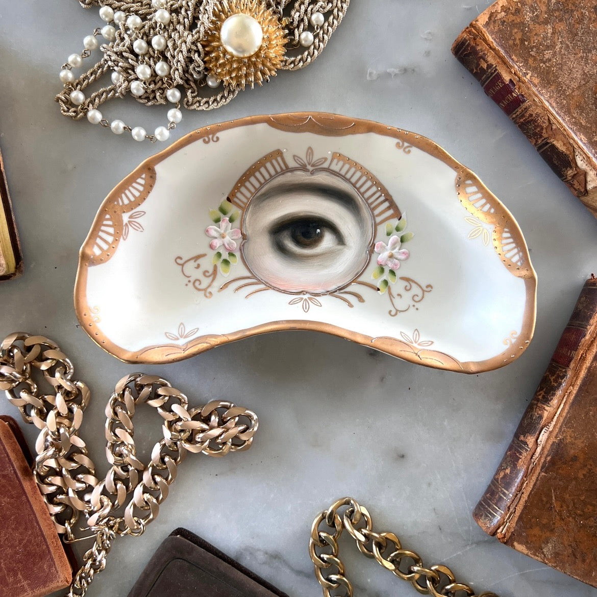 No. 3571 Lover's Eye Painting on a Rococo Crescent Dish - Butter Yellow