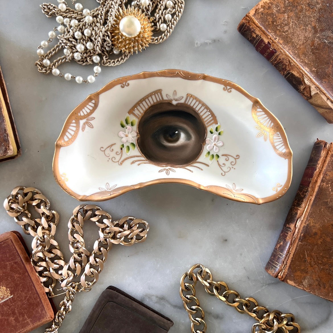 No. 3573 Lover's Eye Painting on a Rococo Crescent Dish - Butter Yellow