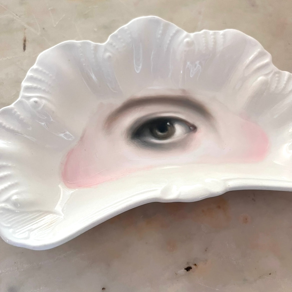 No. 2720 Lover's Eye Painting on a Large White Crescent Fan Dish