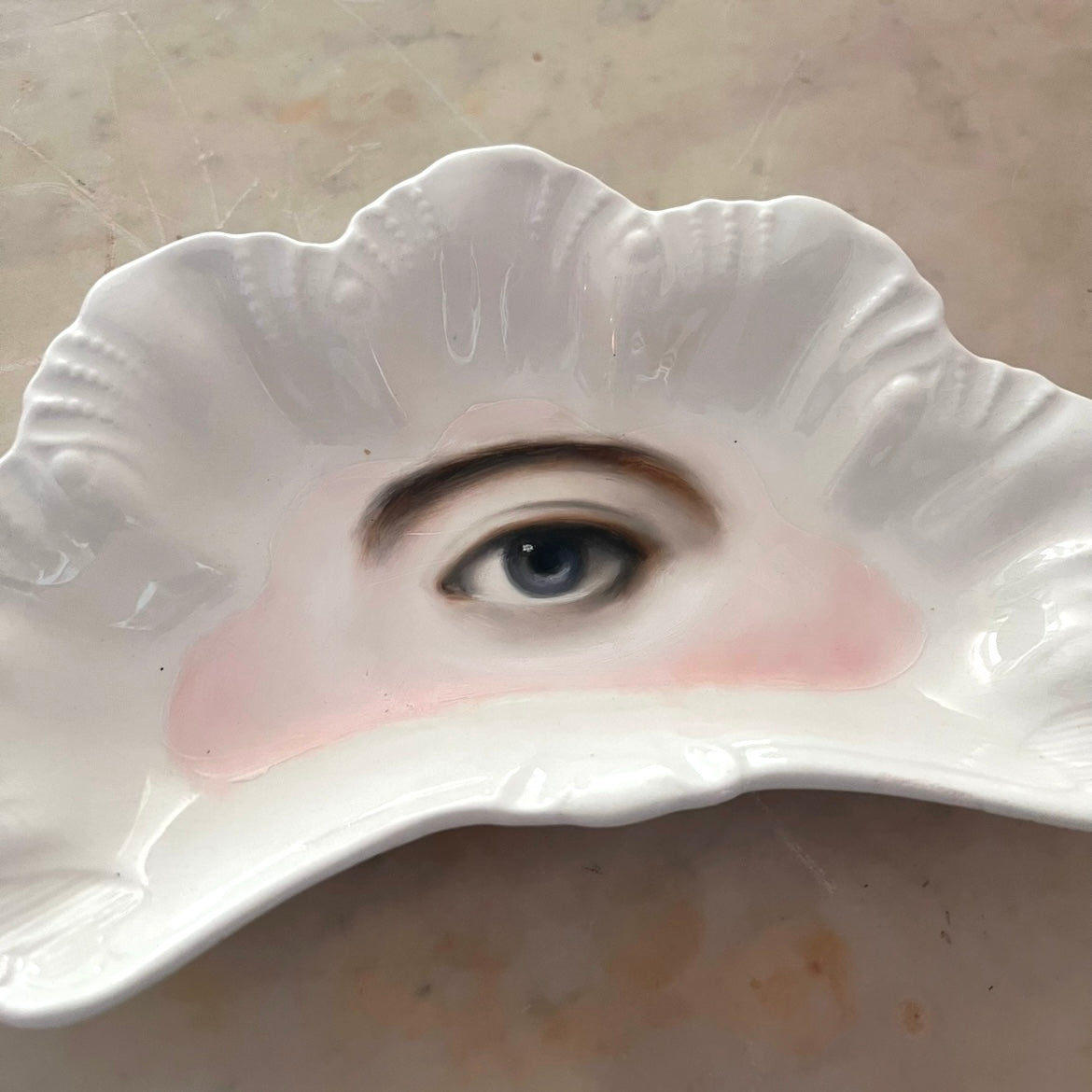 No. 2724 Lover's Eye Painting on a Large White Crescent Fan Dish