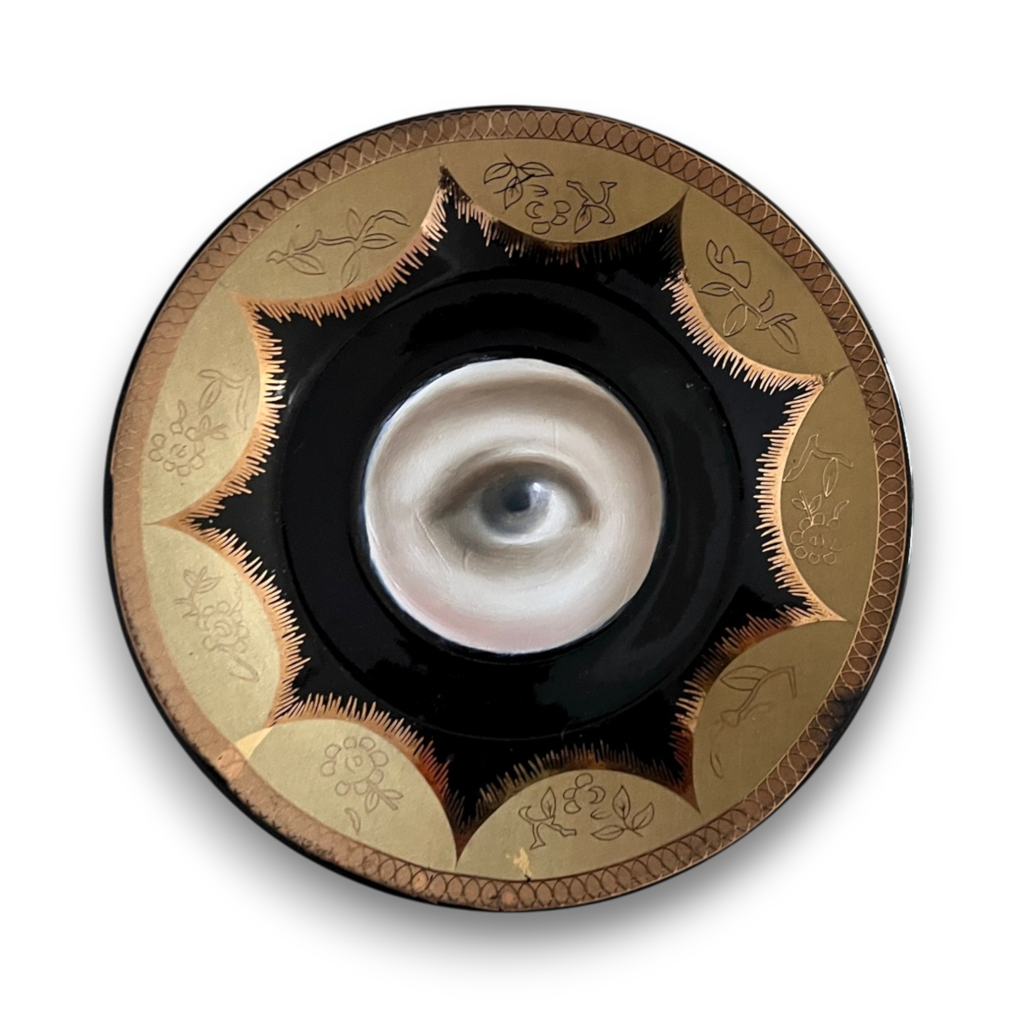 No. 3646 Lover's Eye Painting on a Black and Gold Plate
