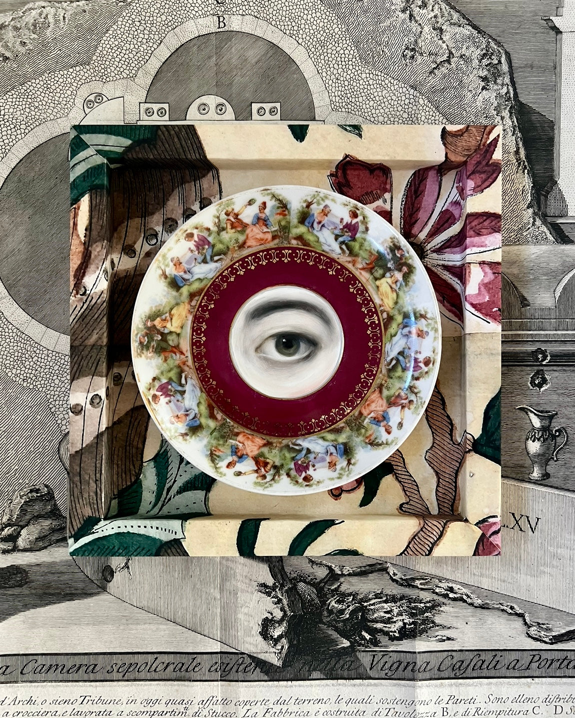 Frame No. 15 - Dominoterie Vigne (8" for plates 4.25"-6")