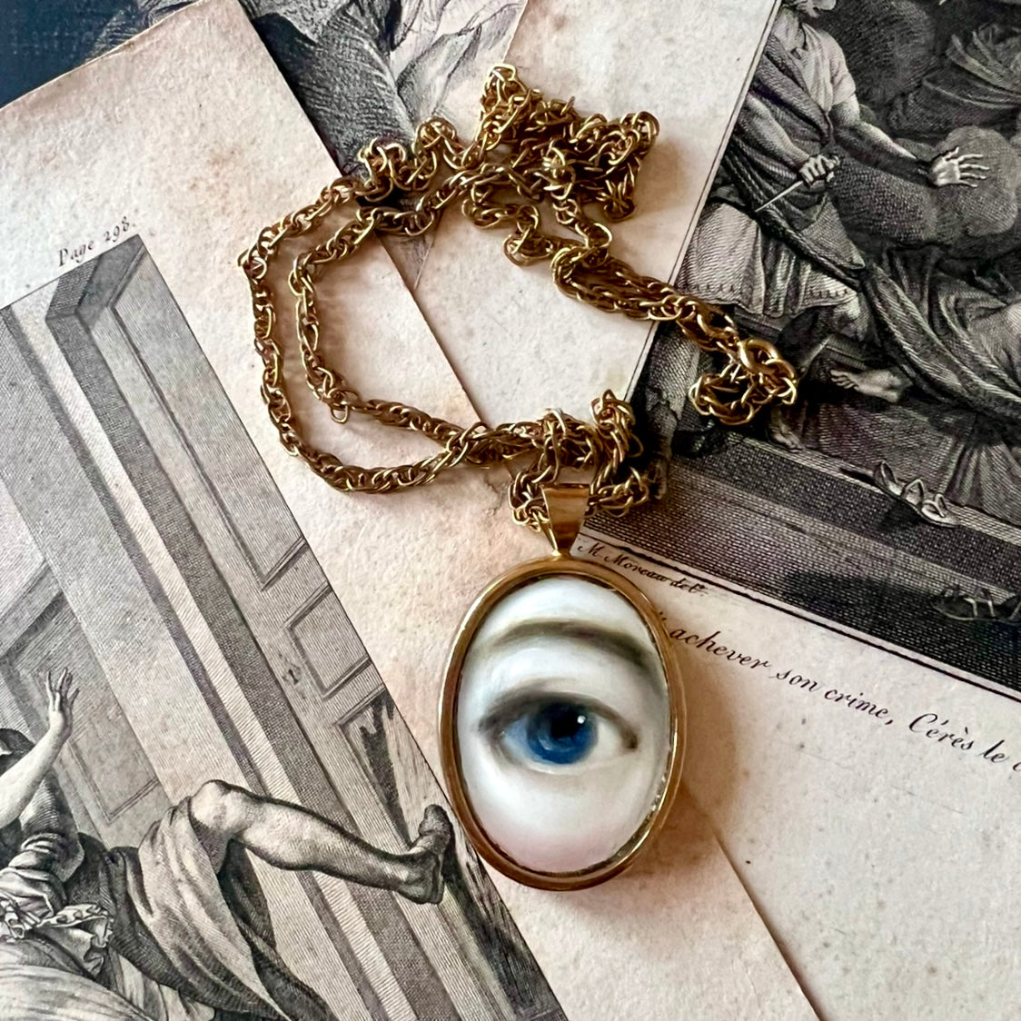 No. 2775 Lover's Eye Pendant Necklace