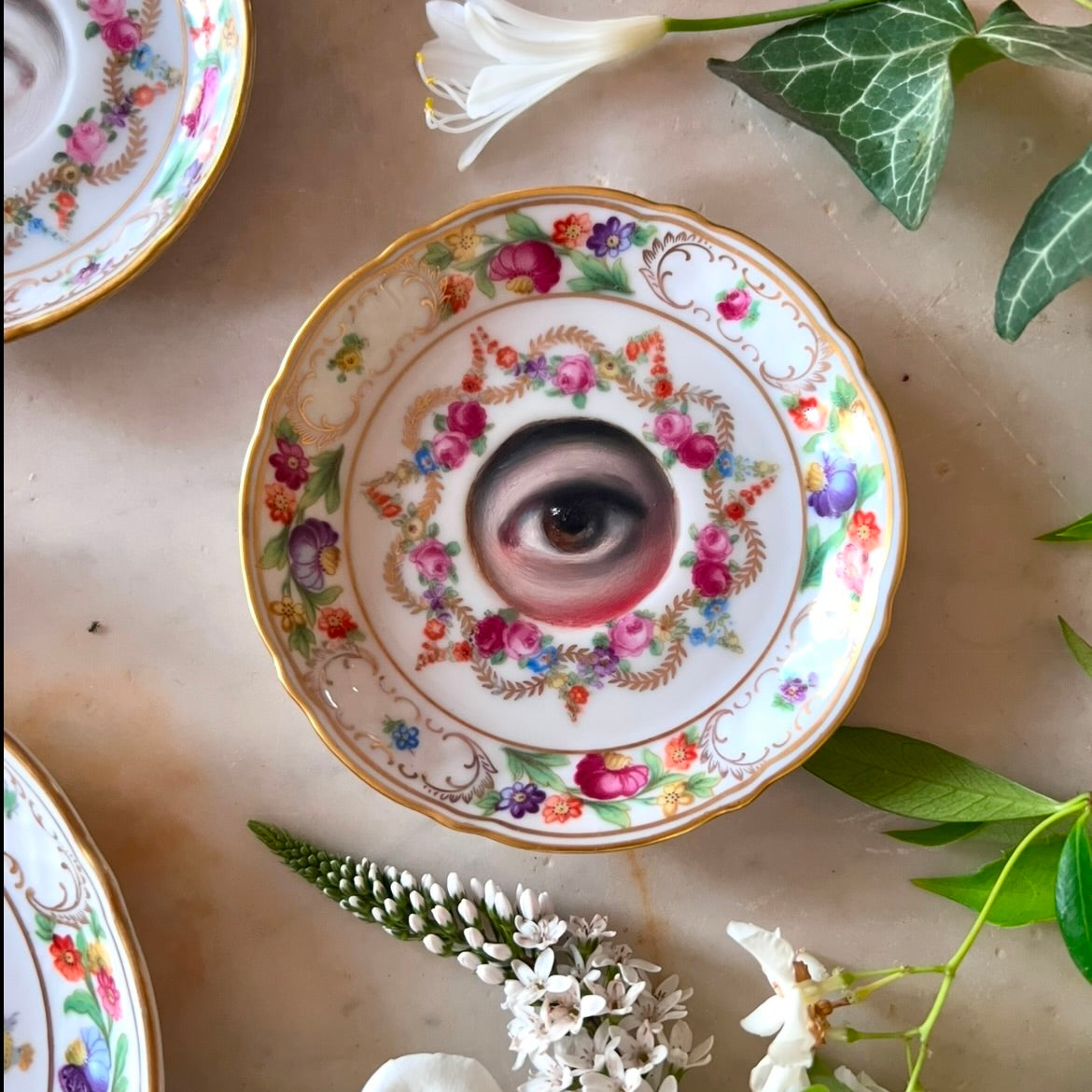 No. 2784 Lover's Eye Painting on a Mini Schumann Bavarian Plate