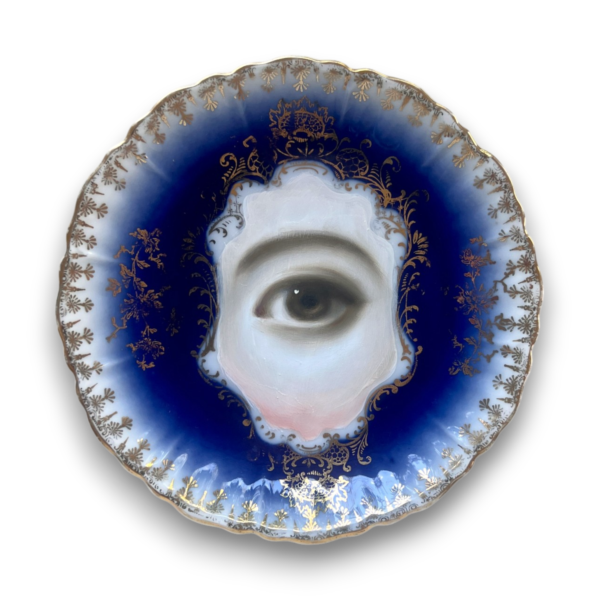 No. 3773 Lover’s Eye Painting on a Cobalt Blue Plate