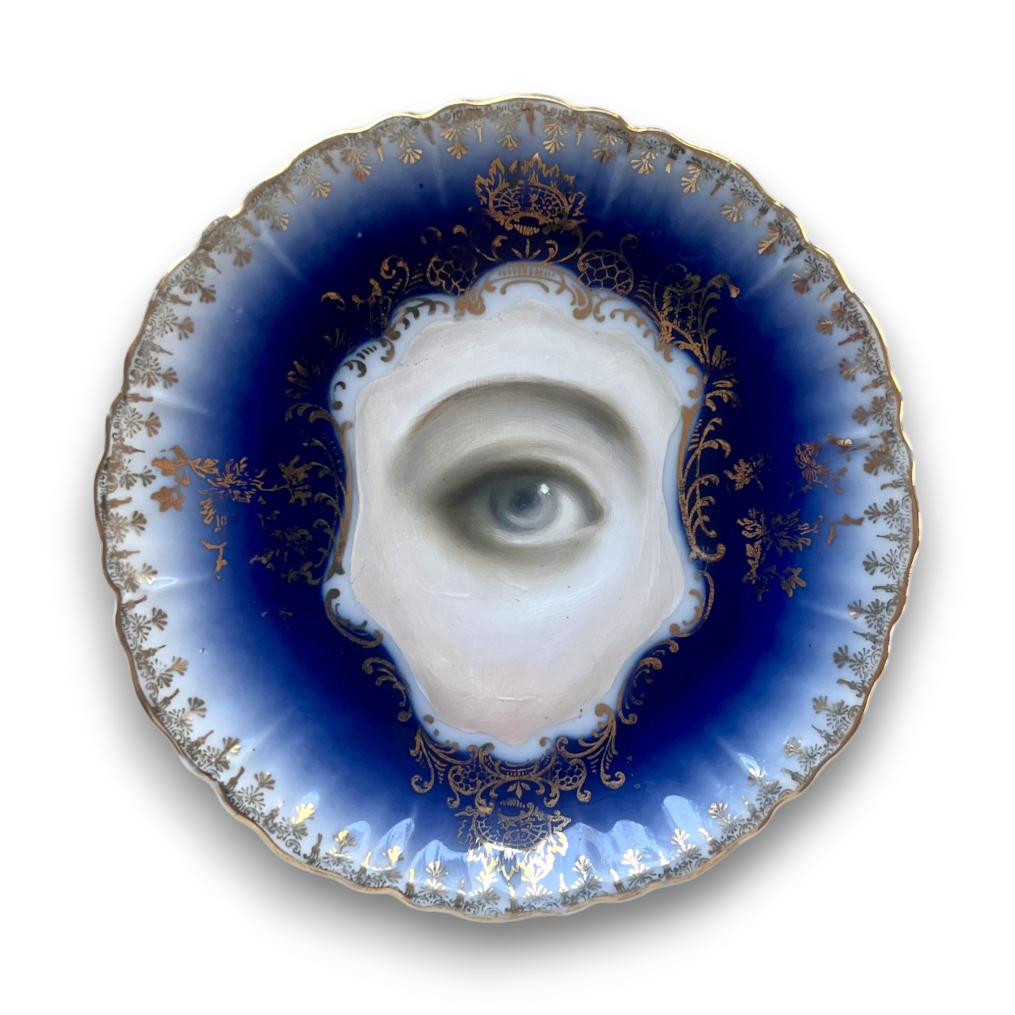 No. 3756 Lover’s Eye Painting on a Cobalt Blue Plate