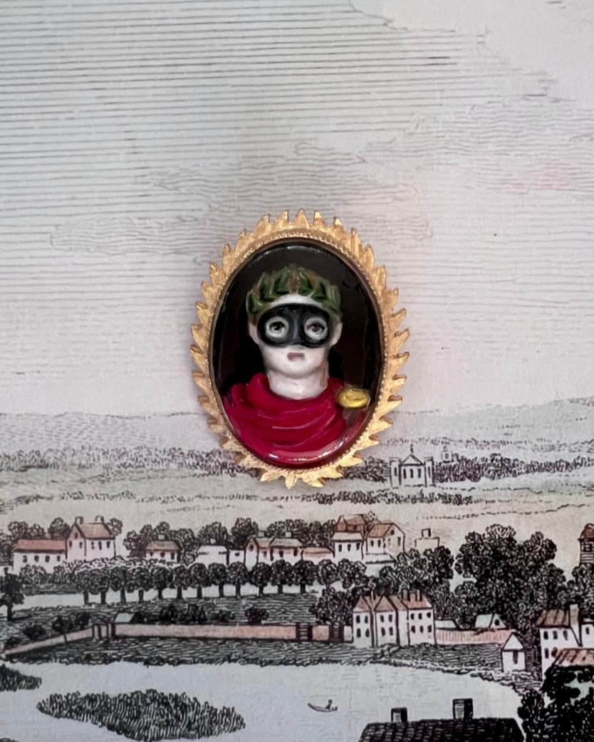 No. 2330 "Simon" Portrait Brooch