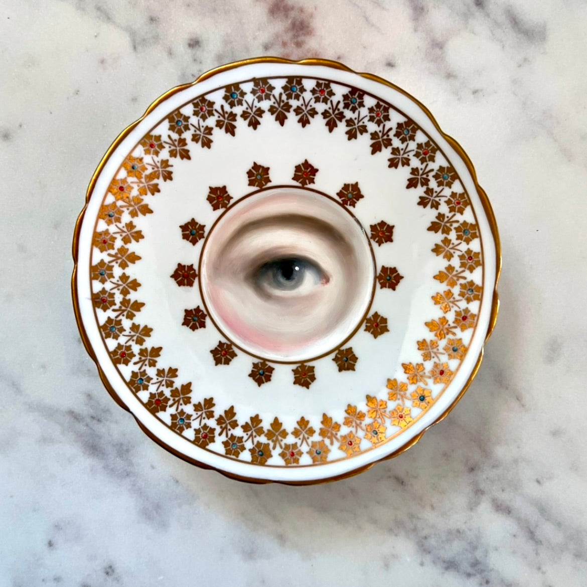 No. 2829 Lover's Eye Painting on an English Gilt Foliate Plate