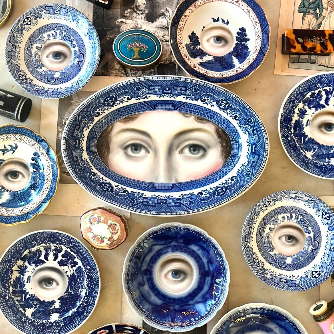 No. 2864 Lover's Eye Painting on an English Chinoiserie Blue Willow Plate
