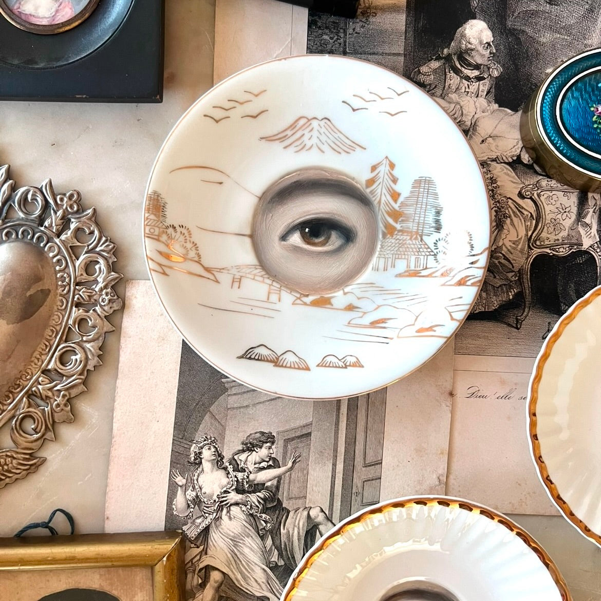 No. 2868 Lover's Eye Painting on a Chinoiserie Gilt Landscape Plate