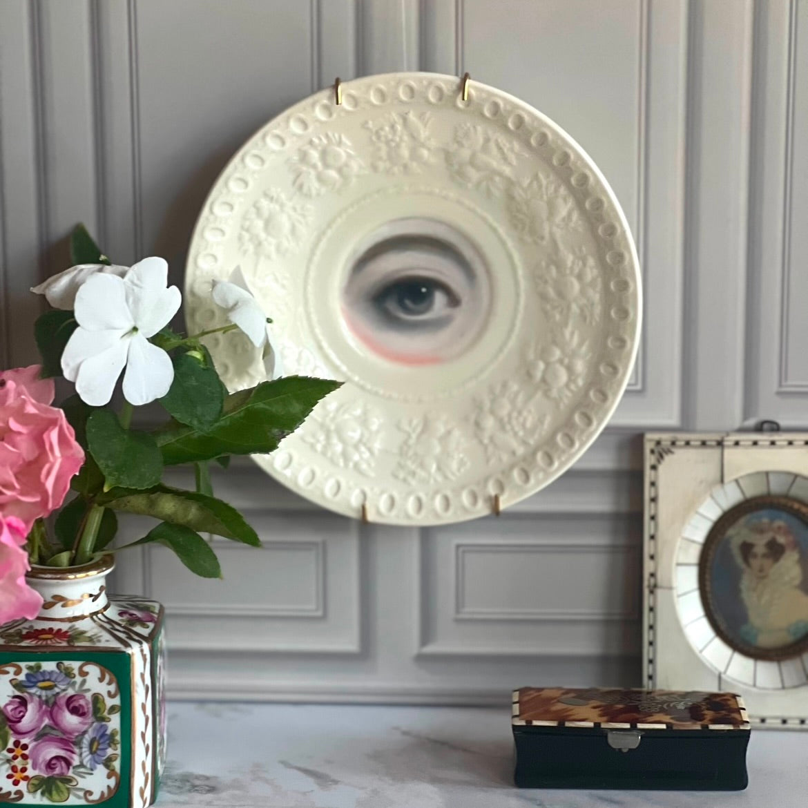 No. 2870 Lover's Eye Painting on a Wedgwood "Wellesley" White Plate