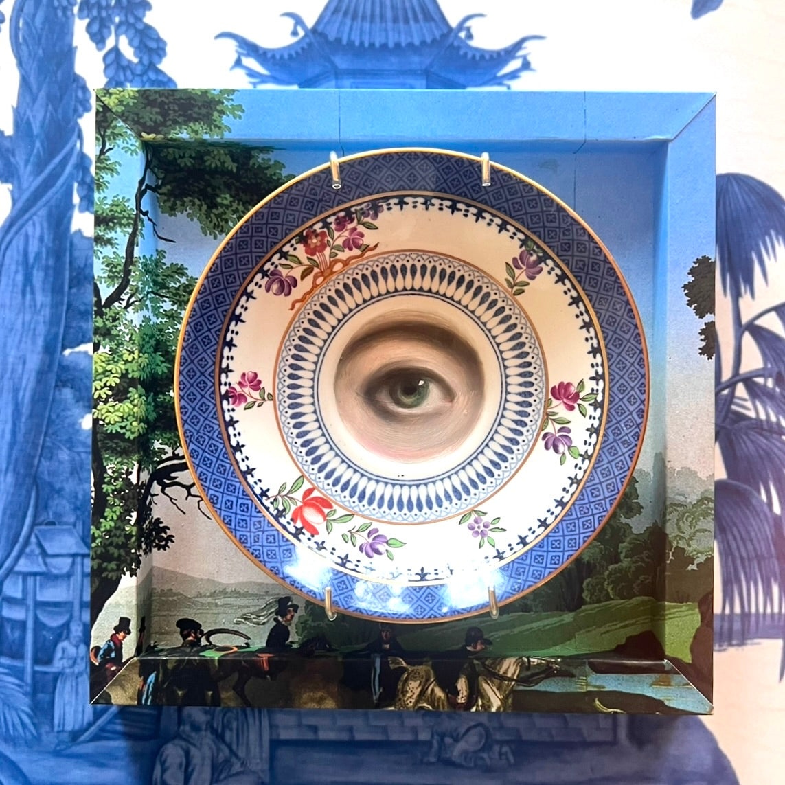 No. 2883 Lover's Eye Painting on an English Lowestoft Pattern Plate