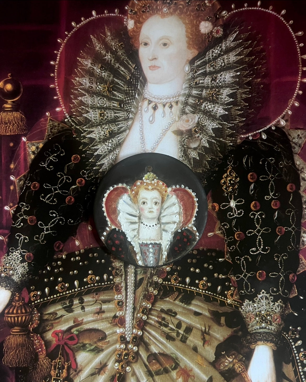 No. 2423 Made-to-Order Queen Elizabeth I Medallion Oil Painting