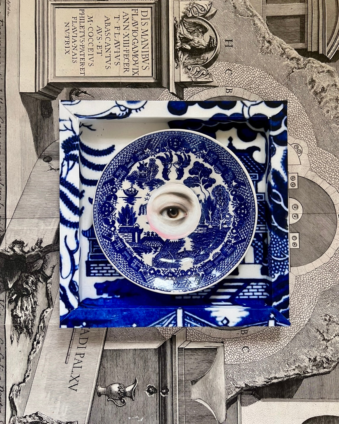 Frame No. 24 - Blue Willow (8" for plates 4.25"-6")