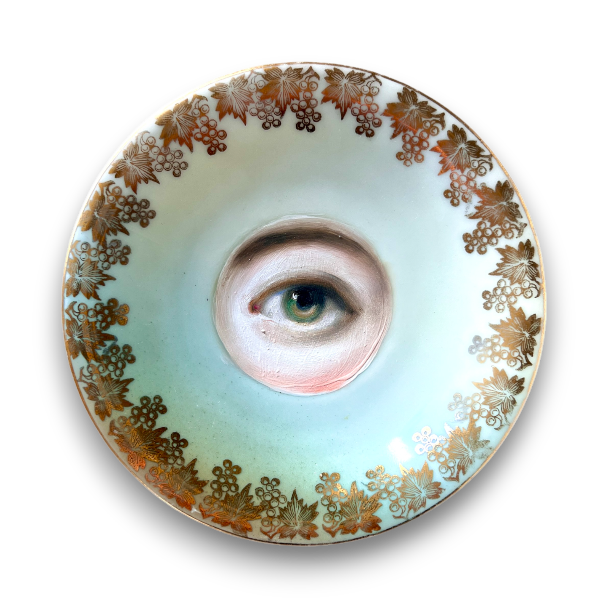 No. 3105 Lover's Eye Painting on a Green and Gold Plate