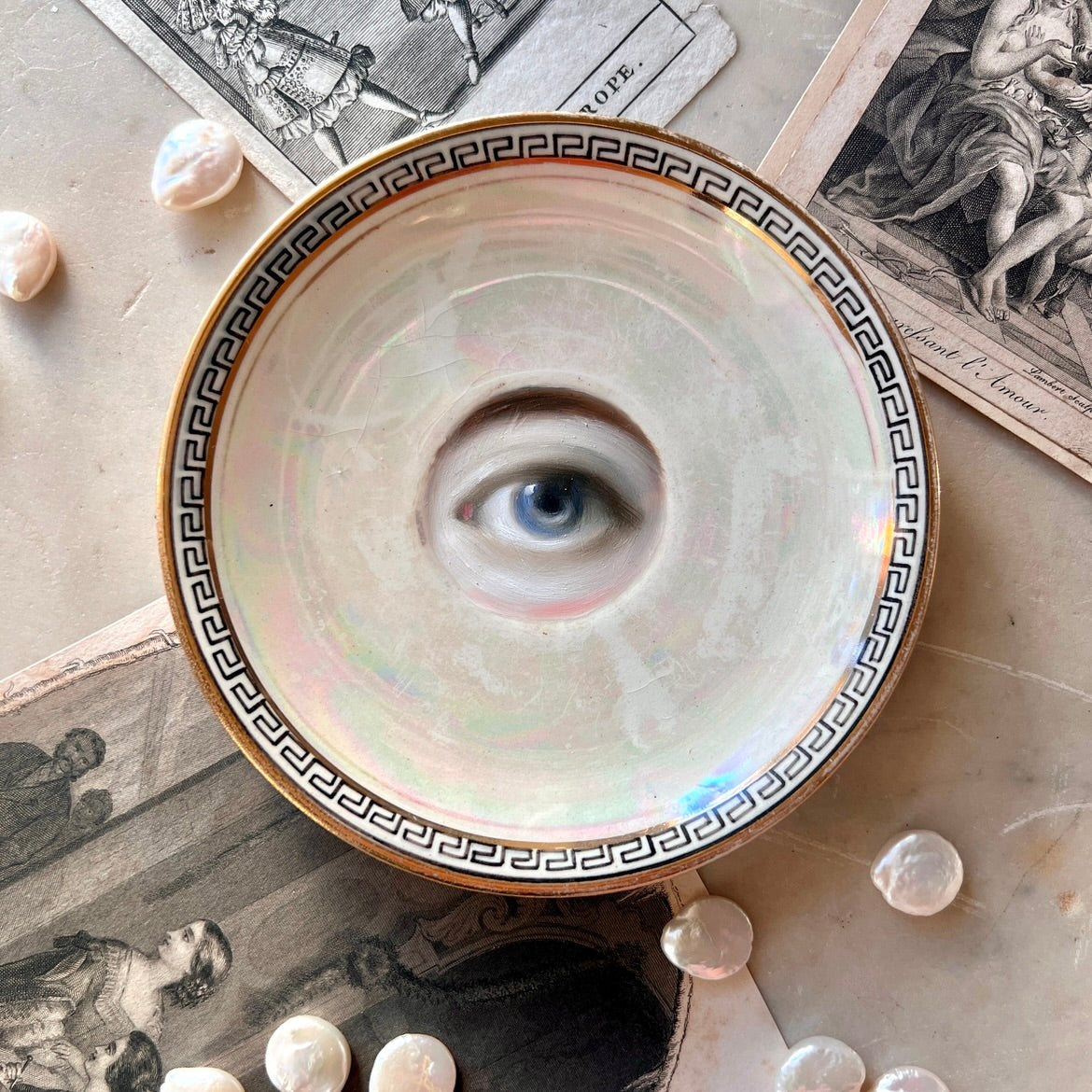 No. 3115 Lover's Eye Painting on an Pearlized Greek Key Plate
