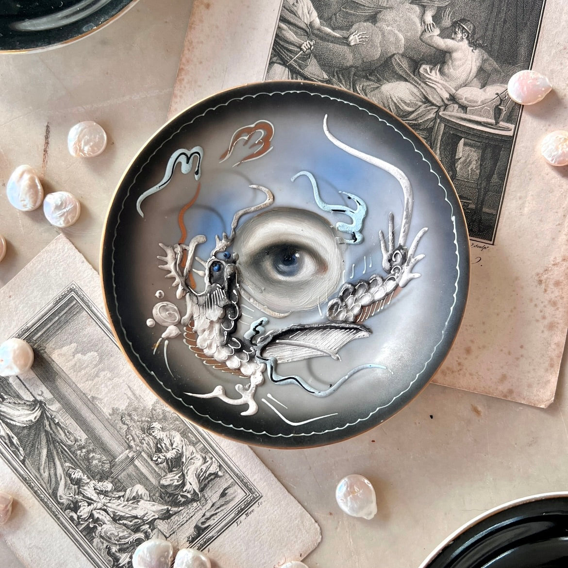 No. 3114 Lover's Eye Painting on a Dragonware Plate