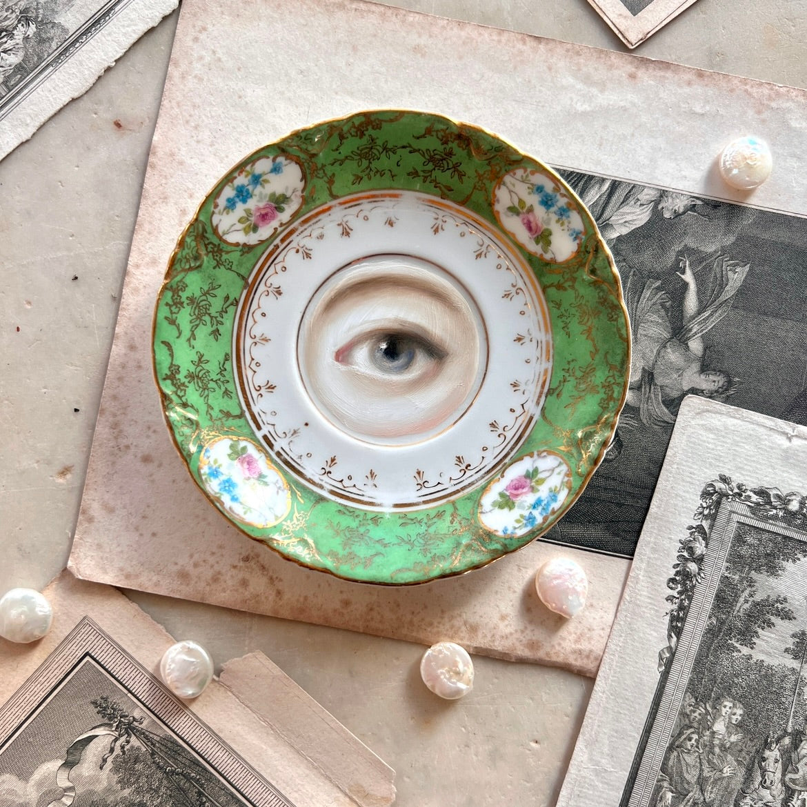 No. 3111 Lover's Eye Painting on a Green Rococo Plate
