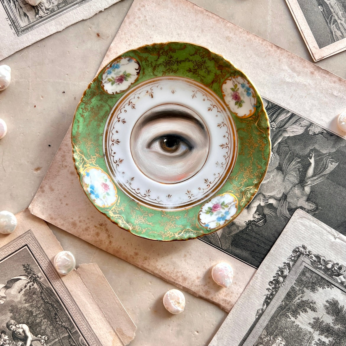 No. 3123 Lover's Eye Painting on a Green Rococo Plate