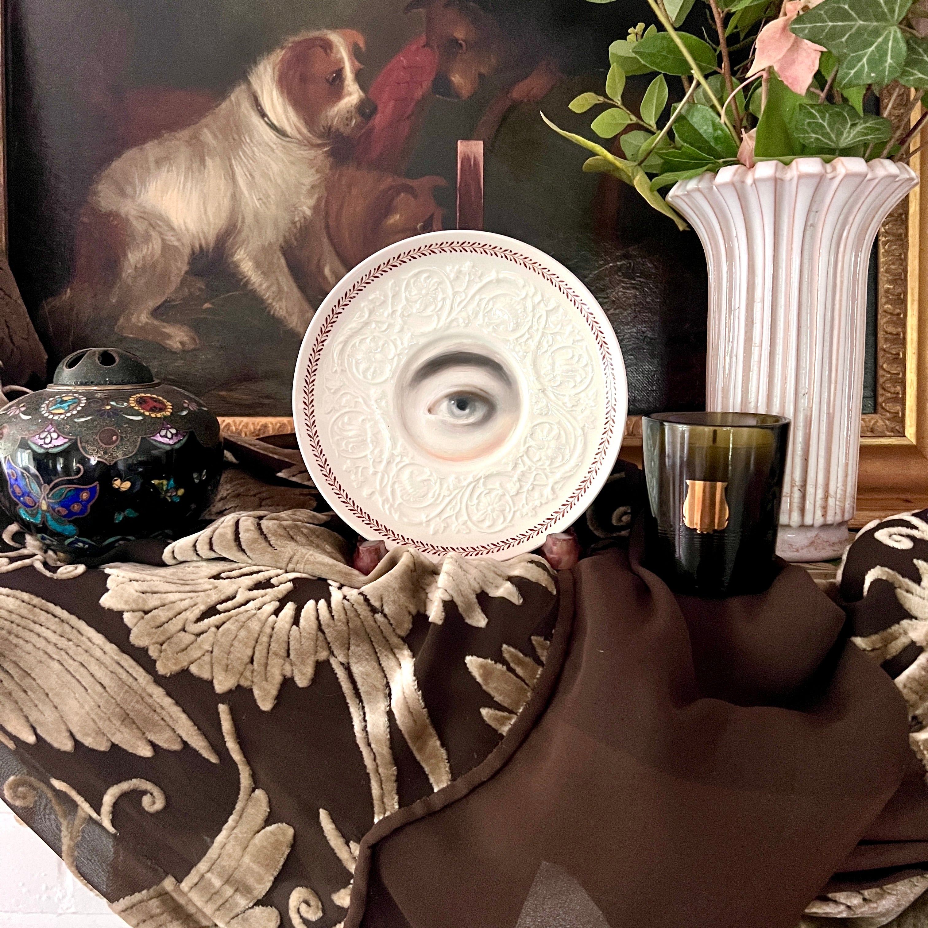 No. 2901 Lover's Eye Painting on a Wedgwood "Golden Ivy" Plate