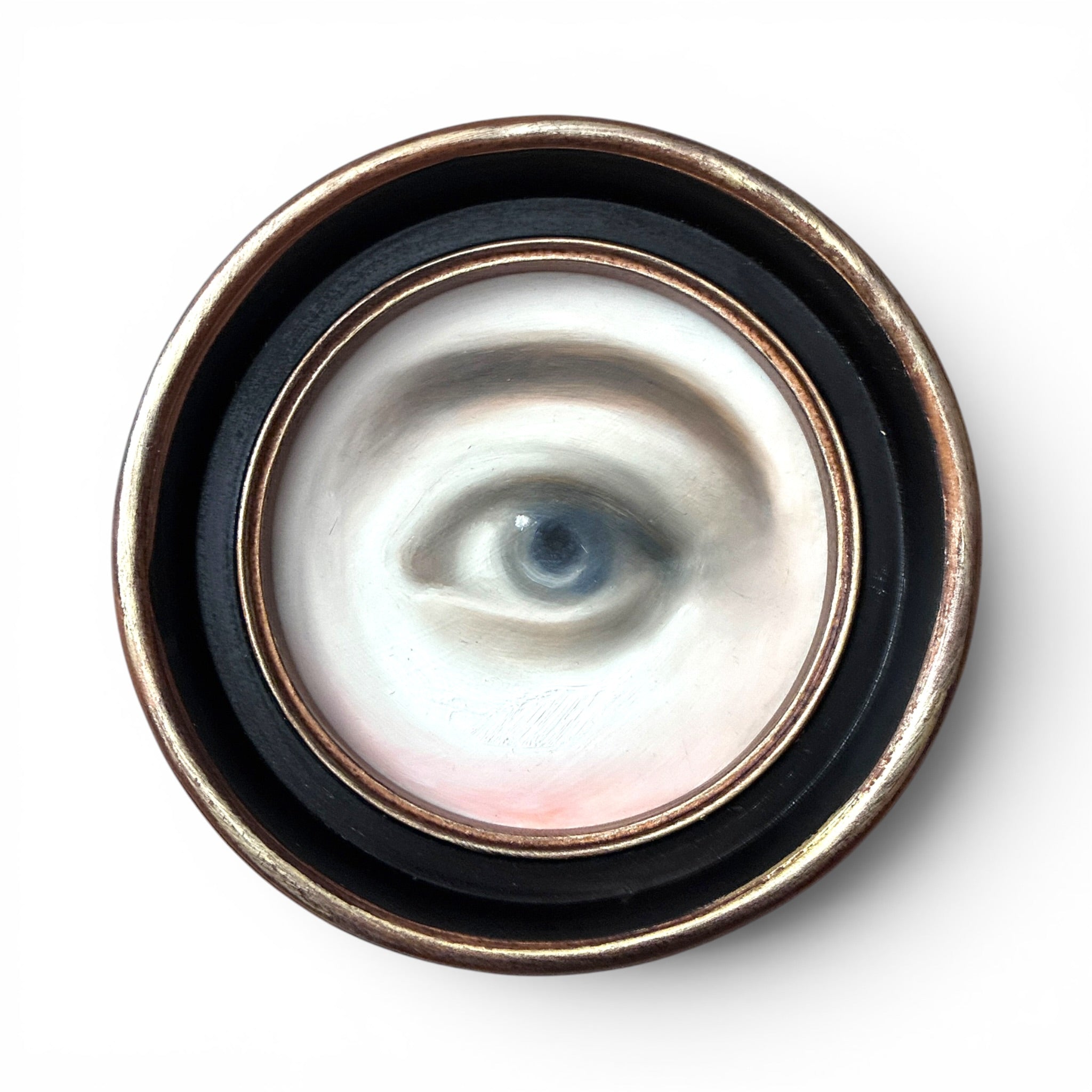 No. 3662 Lover's Eye Painting in a Black and Gold Round Frame