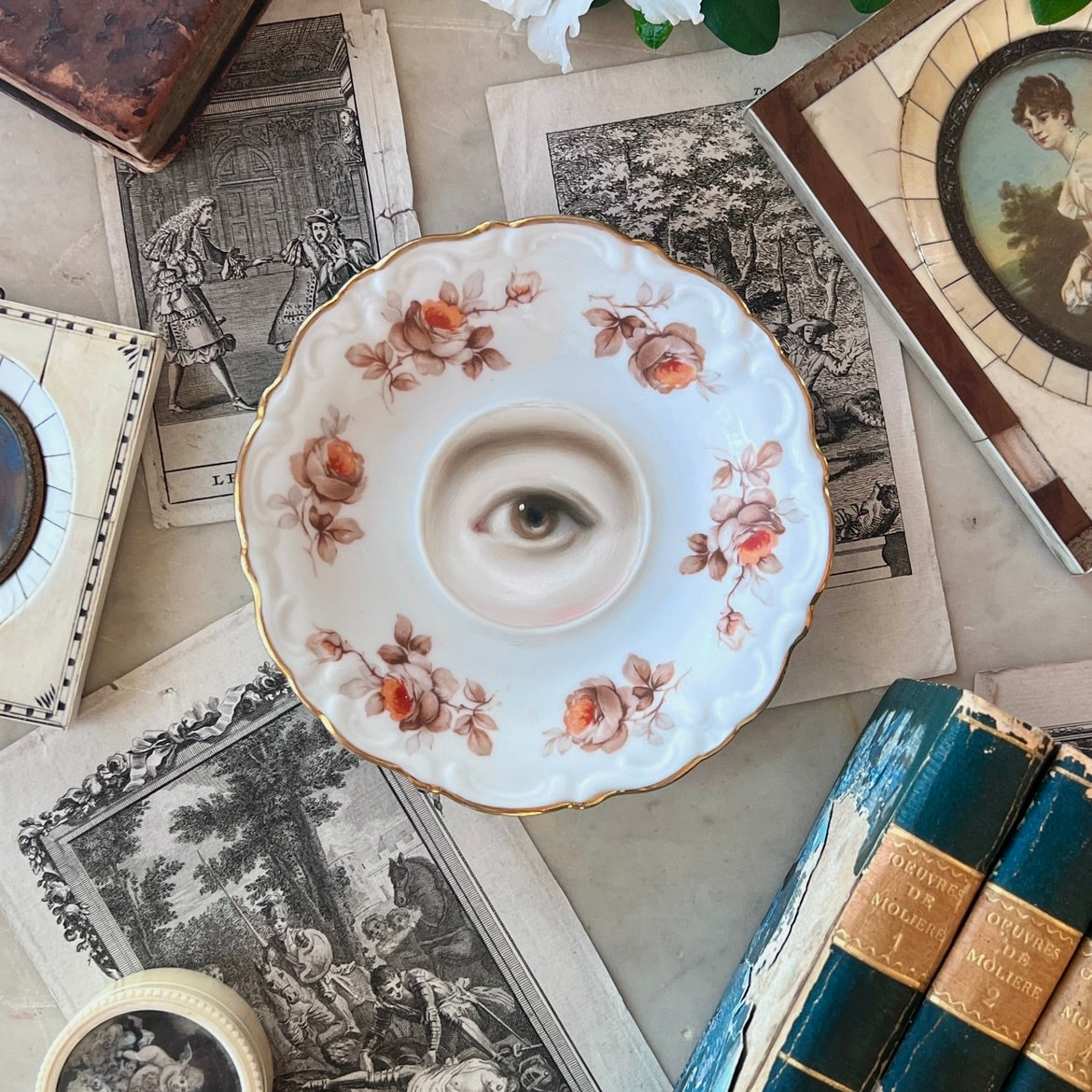 No. 3153 - Lover's Eye Painting on a Yellow Roses Plate