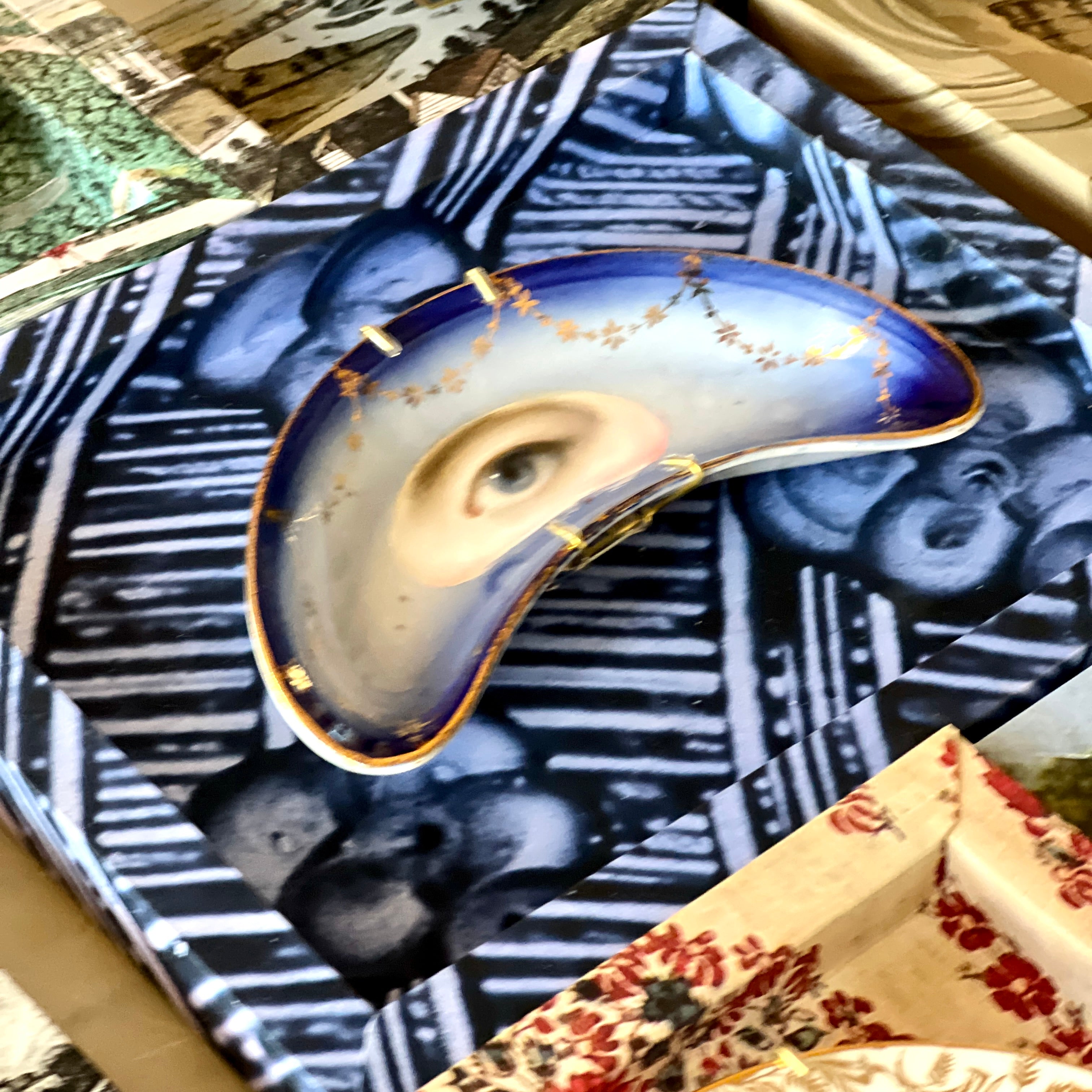 No. 2988 Lover's Eye Painting on a Flow Blue Crescent Plate