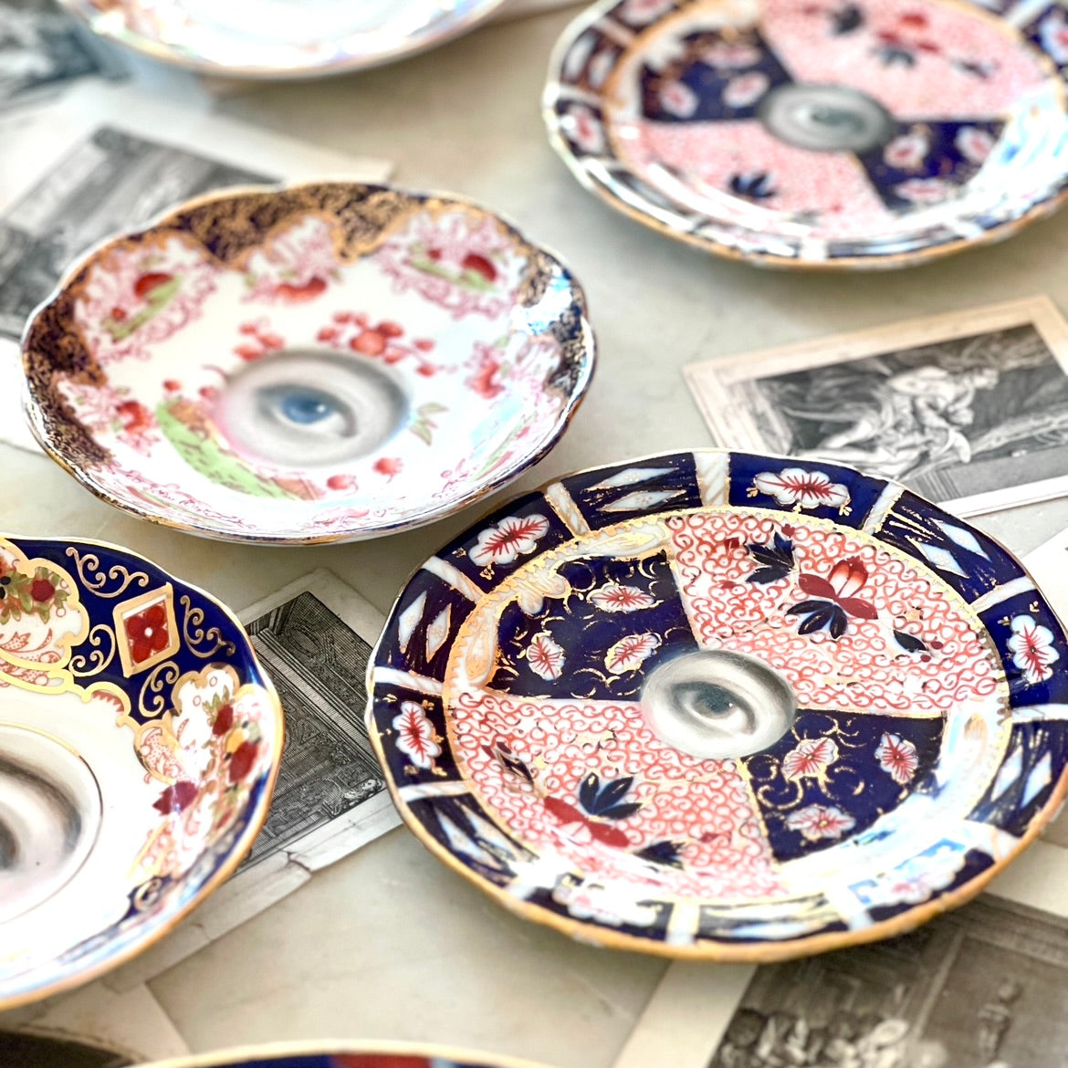 No. 3022 Lover's Eye Painting on an English Imari Plate