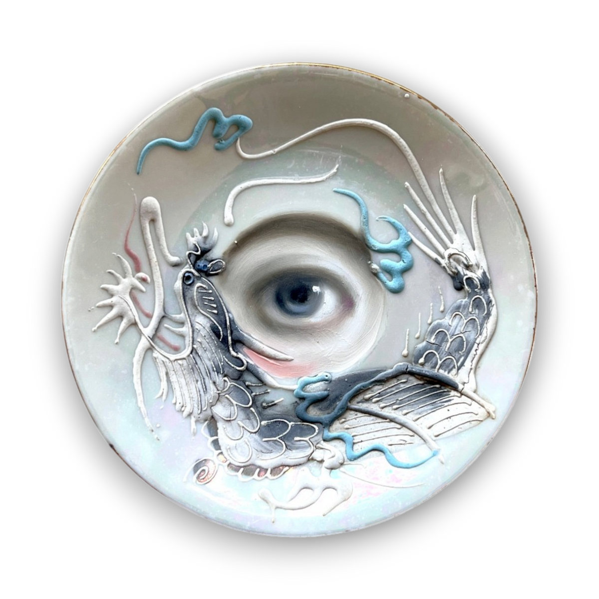 No. 3876 Lover’s Eye Painting on an Iridescent Dragonware Plate
