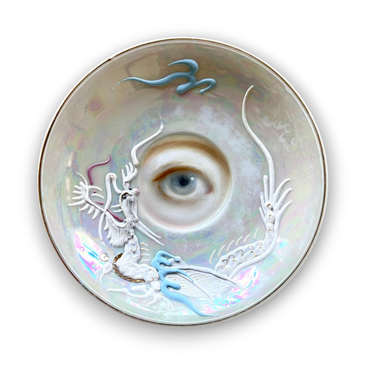 No. 3879 Lover’s Eye Painting on an Iridescent Dragonware Plate