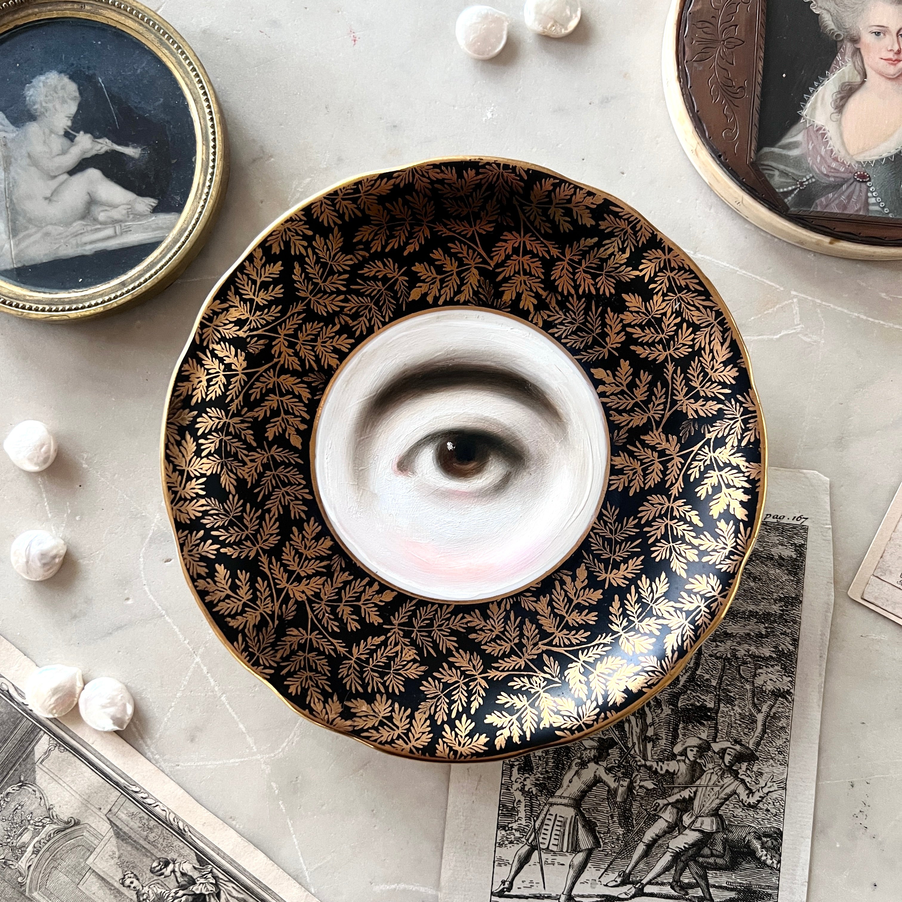 No. 3037 Lover's Eye Painting on a Black & Gold Foliate Plate