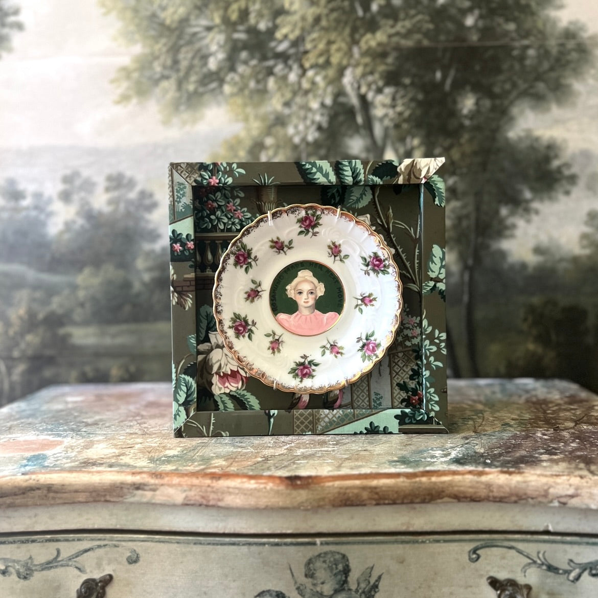 No. 2657 "Rosamund Made Her Next Move" Portrait Plate