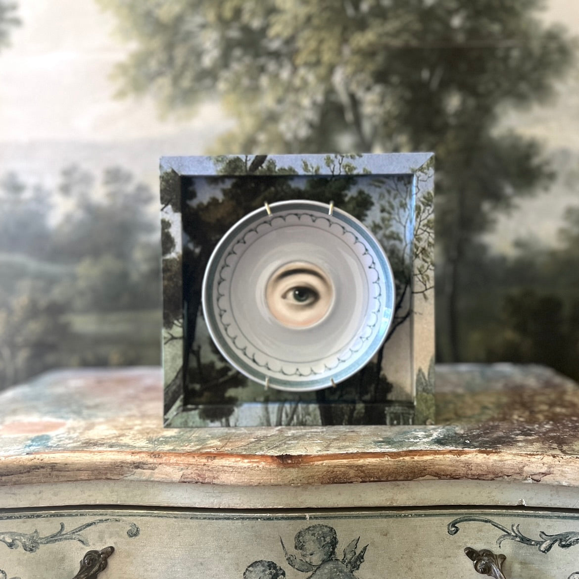 No. 3203 Lover's Eye Painting on a Blue-Green Plate