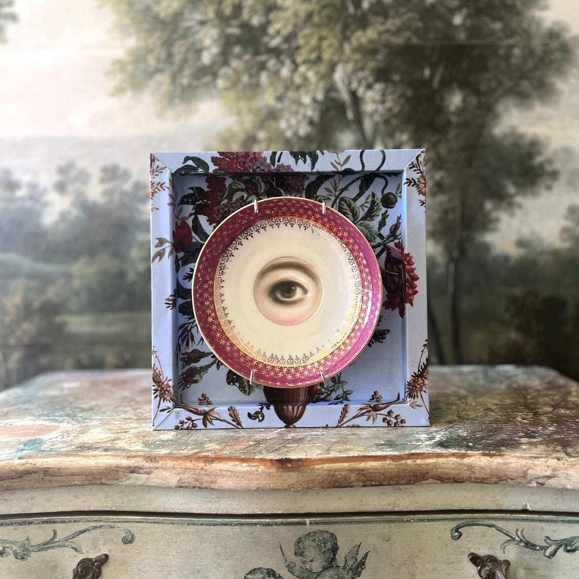 No. 3196 Lover's Eye Painting on an Antique Magenta and Gilt Plate