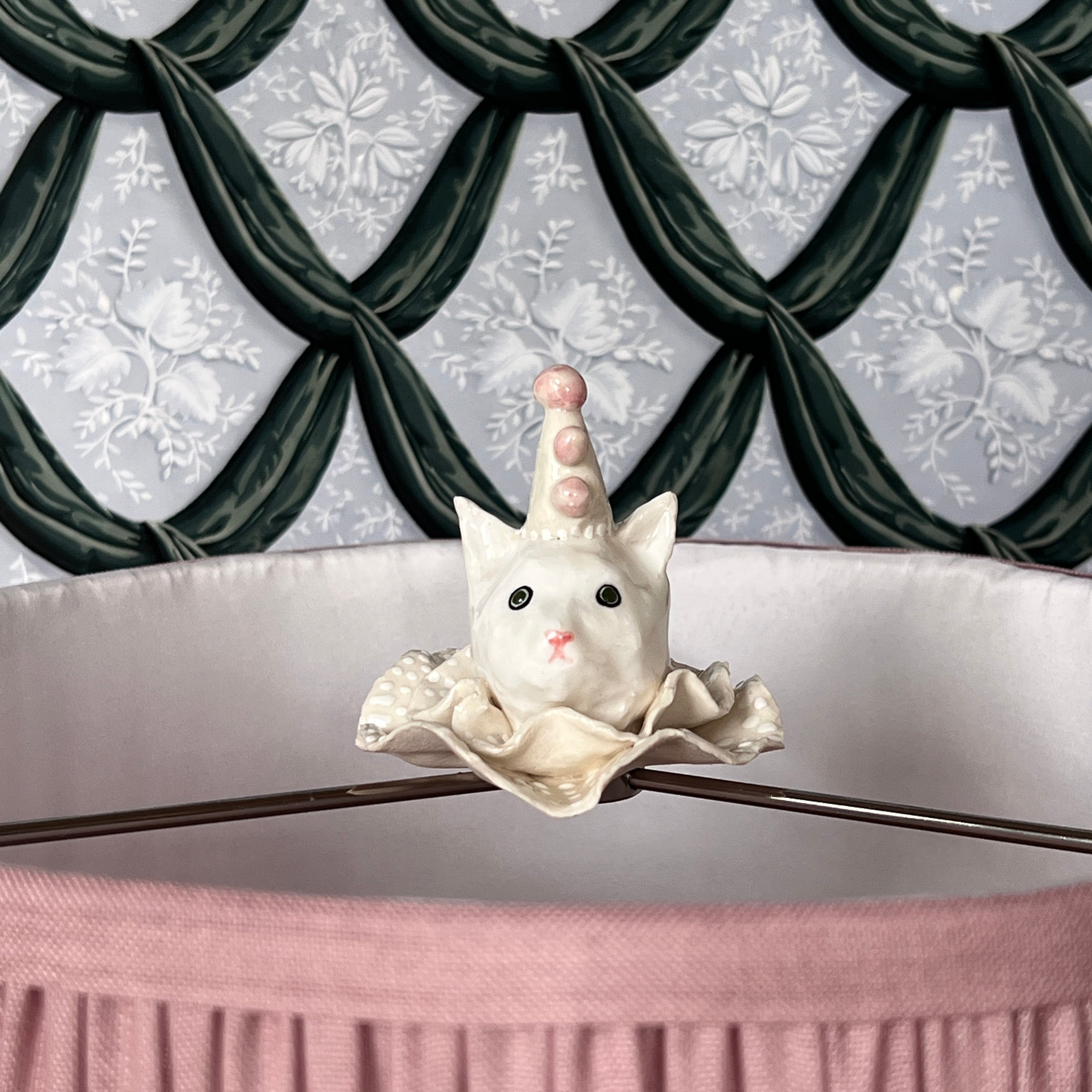 No. 316 Wilhelmina the Cat - Lamp Finial