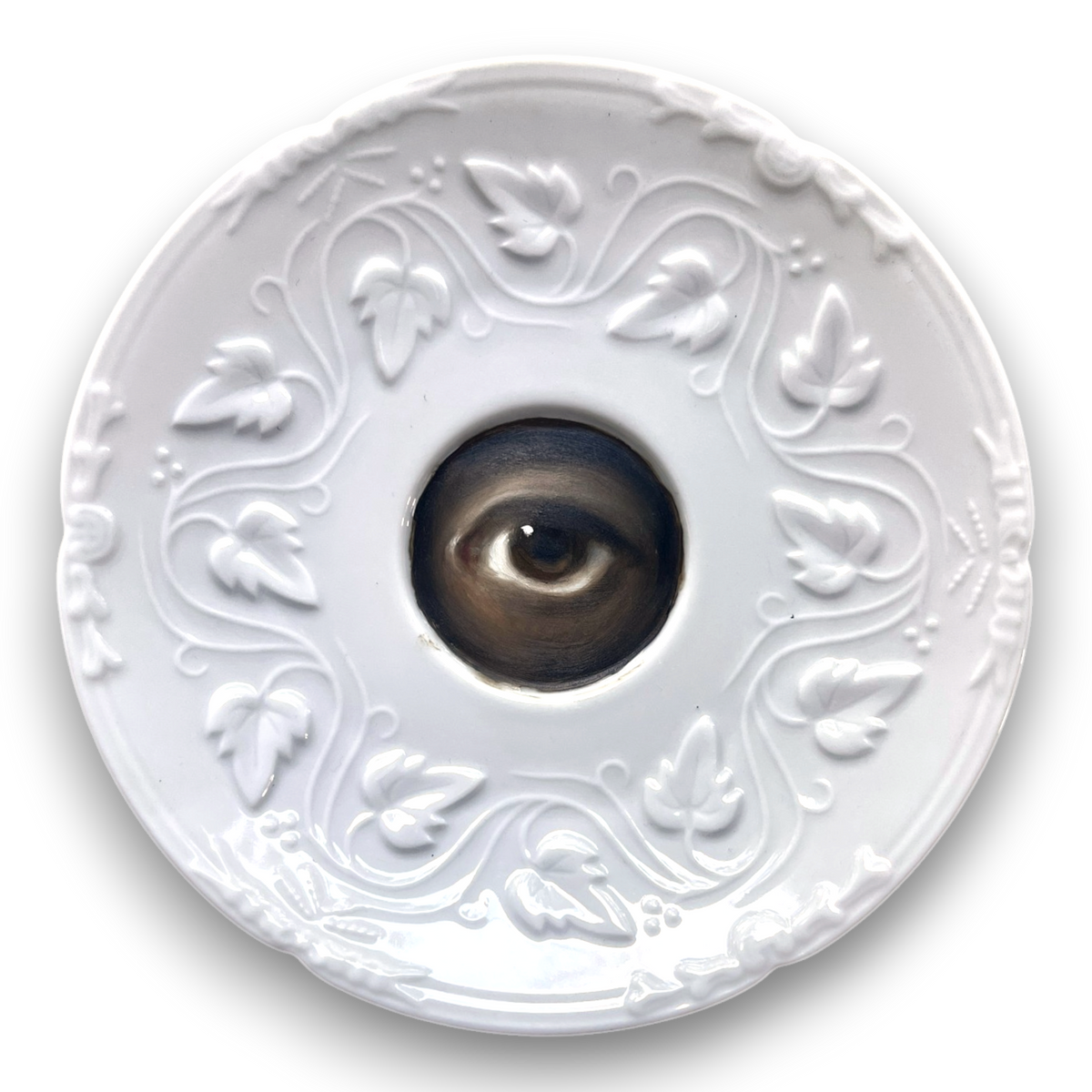 No. 3912 Lover's Eye Painting on a Limoges "Imperatrice" Plate