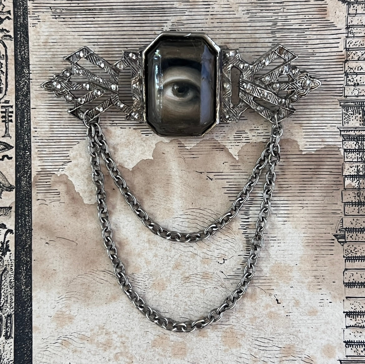 No. 3238 Lover's Eye Art Deco Brooch