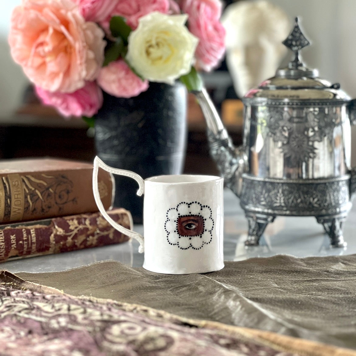 No. 336 Empress Lover's Eye Mug: 1760