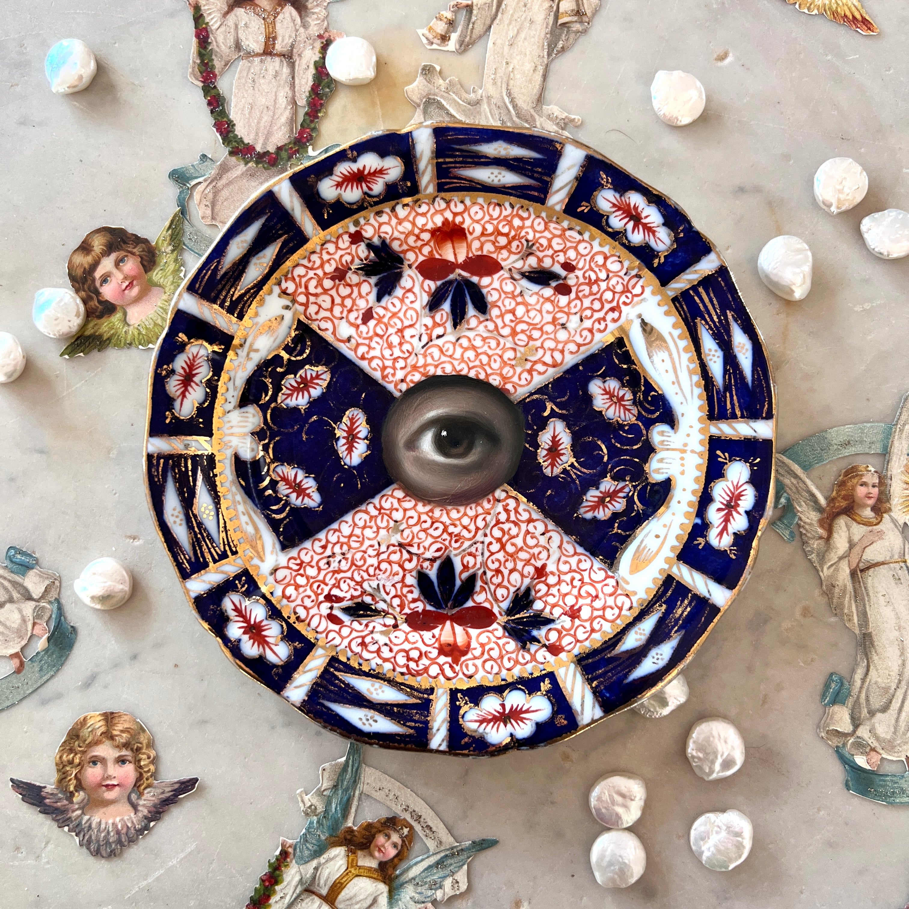 No. 3019 Lover's Eye Painting on an English Imari Plate