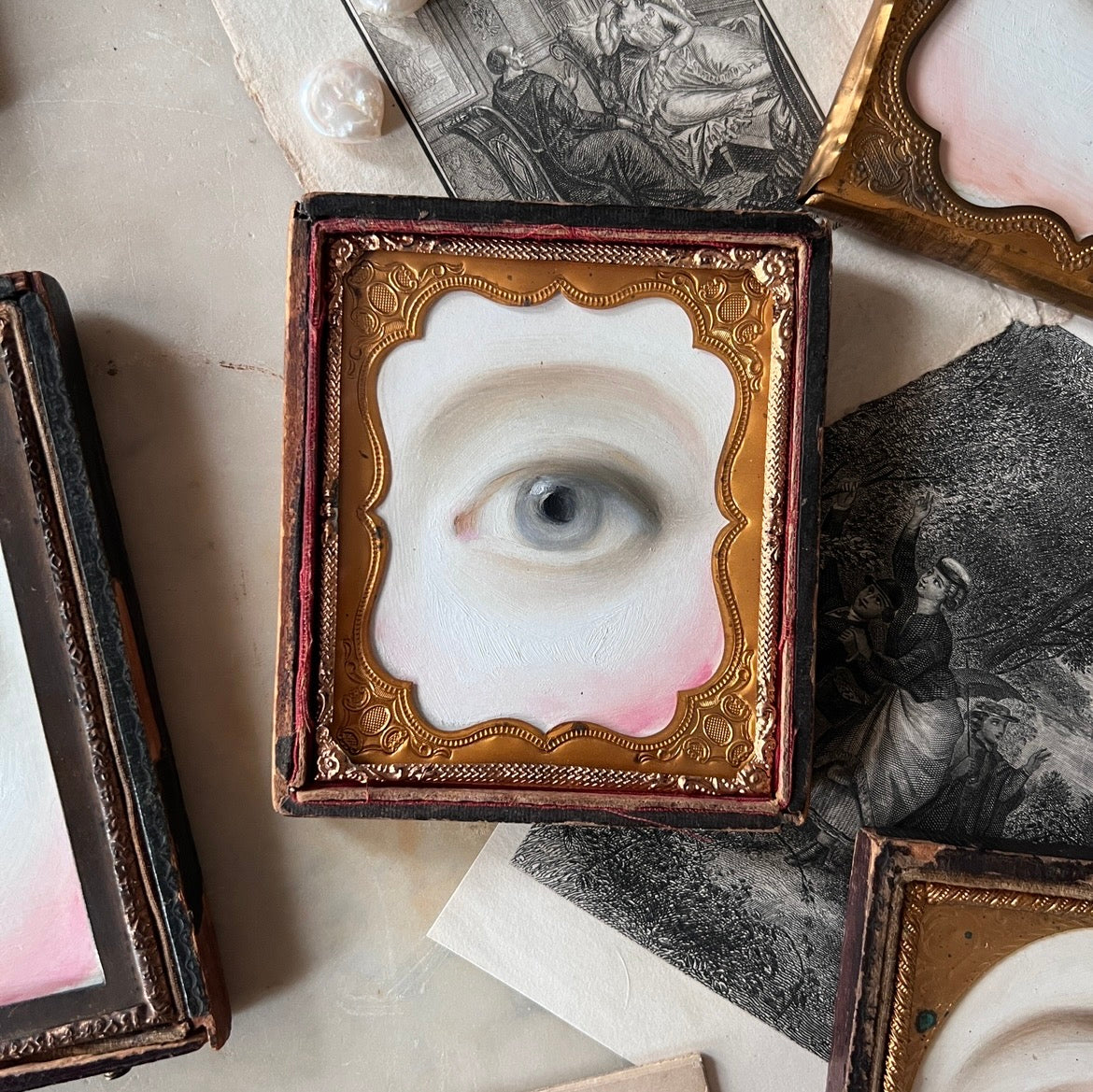 No. 3277 Lover's Eye Painting in an Antique Daguerreotype Case