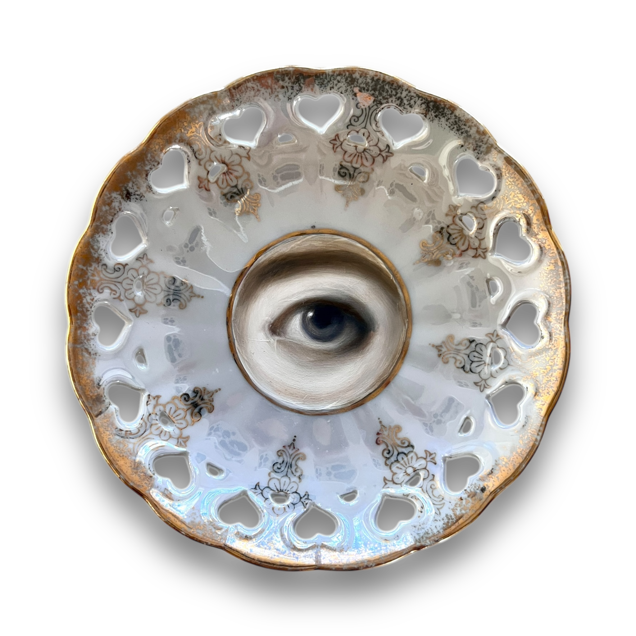 No. 2944 Lover's Eye Painting on a Pearl Luster Plate with Gold Reticulated Border