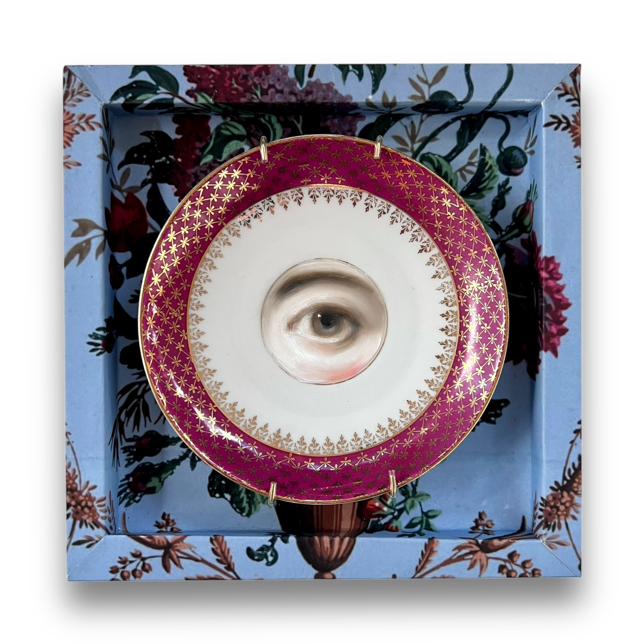 No. 2997 Lover's Eye Painting on an Antique Magenta and Gilt Plate