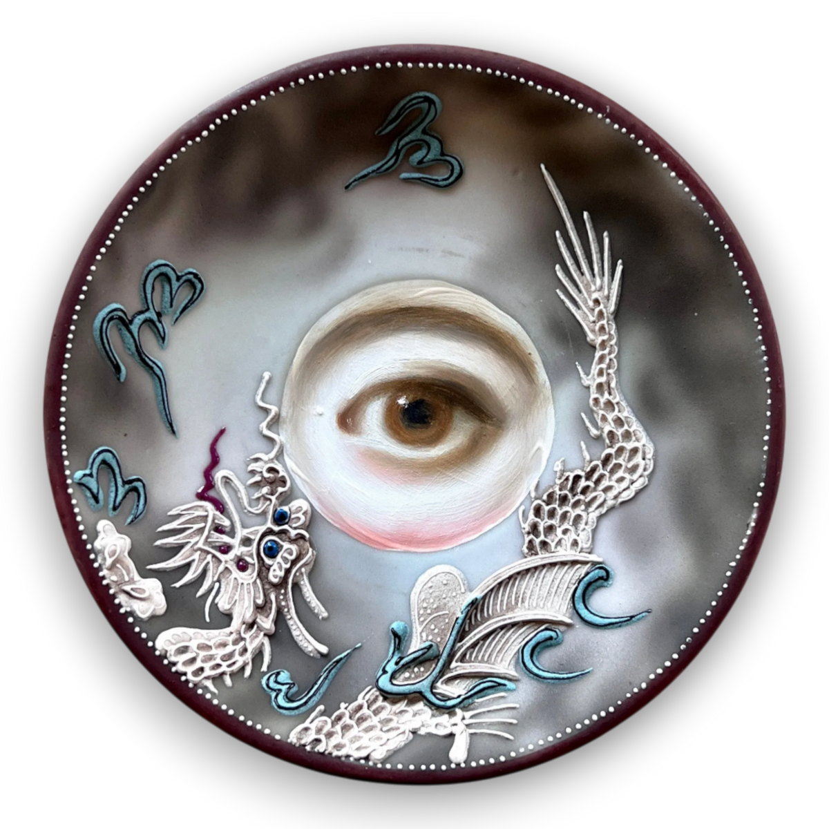 No. 3885 Lover’s Eye Painting on a Smoky Dragonware Plate