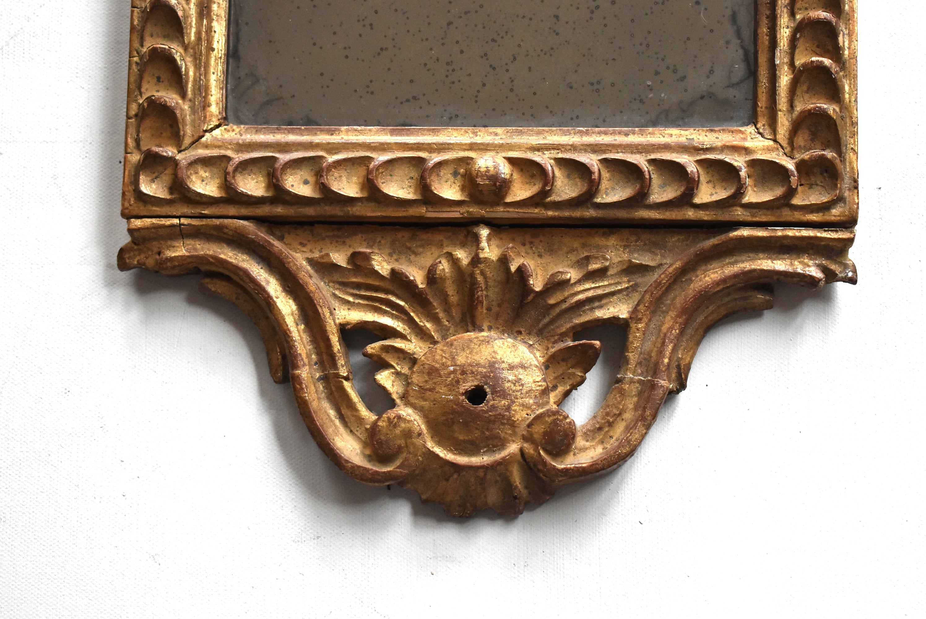 Pair of Custom Lover's Eye Paintings in Late 18th-Century Northern Italian Giltwood Mirrors